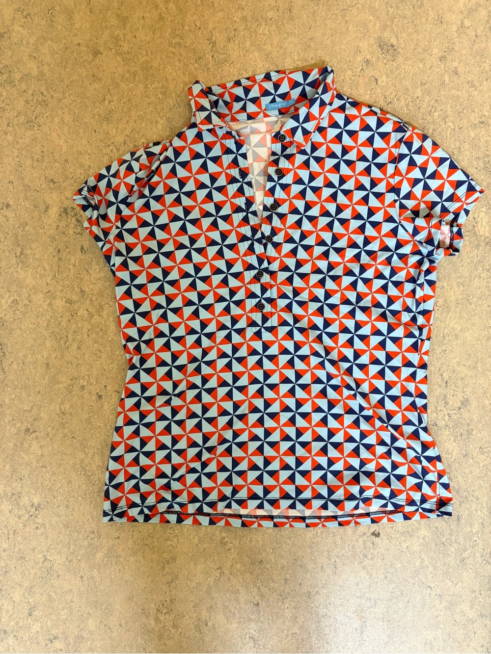J. McLaughlin Women’s Large Geometric Pinwheel Print Button Front Top Red Navy